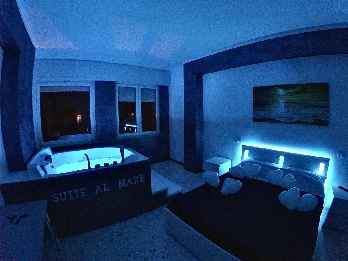 Suite al mare Tarento Exterior foto
